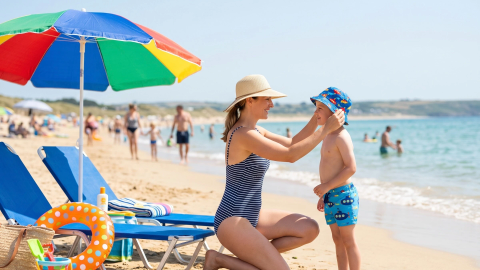 ¿Brilla el sol, pero te falta la «D»? Por qué no deberías dejar la vitamina D para el verano
